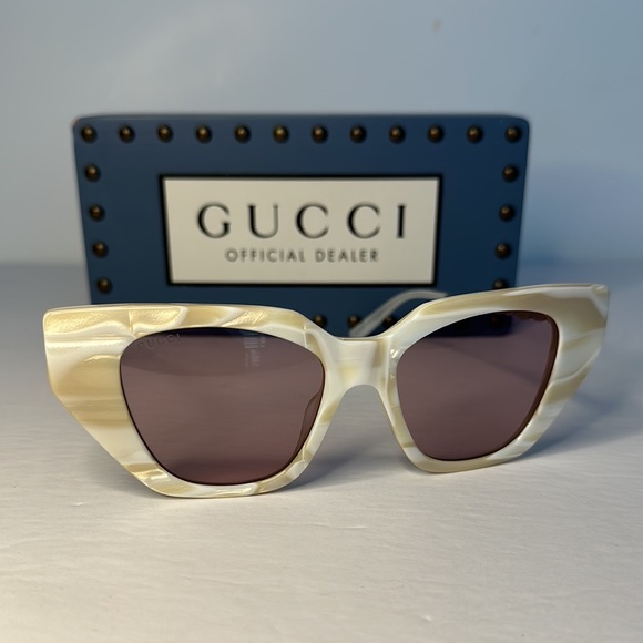 New -Gucci Silver ivory Crystal Cat Eye RunwayGg0641 Su… - Picture 4 of 15